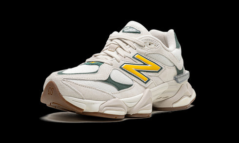9060 "White Green"